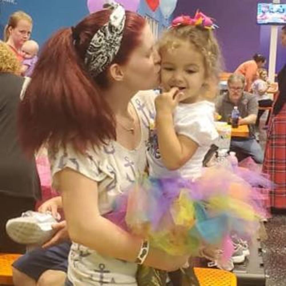 Meet your Posher, Sabrina